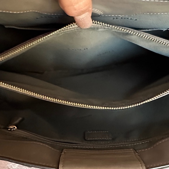 Coach Swagger Carryall Grey Pebble Leather Shoulder Bag with Two Tags - Picture 11 of 16